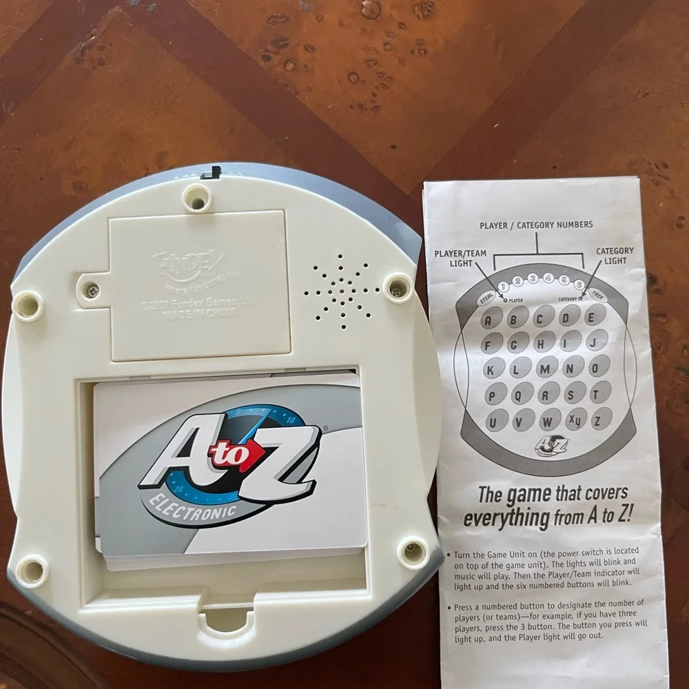 A to Z Electronic Handheld Game Keyboard - With Cards and Manual Family Game
